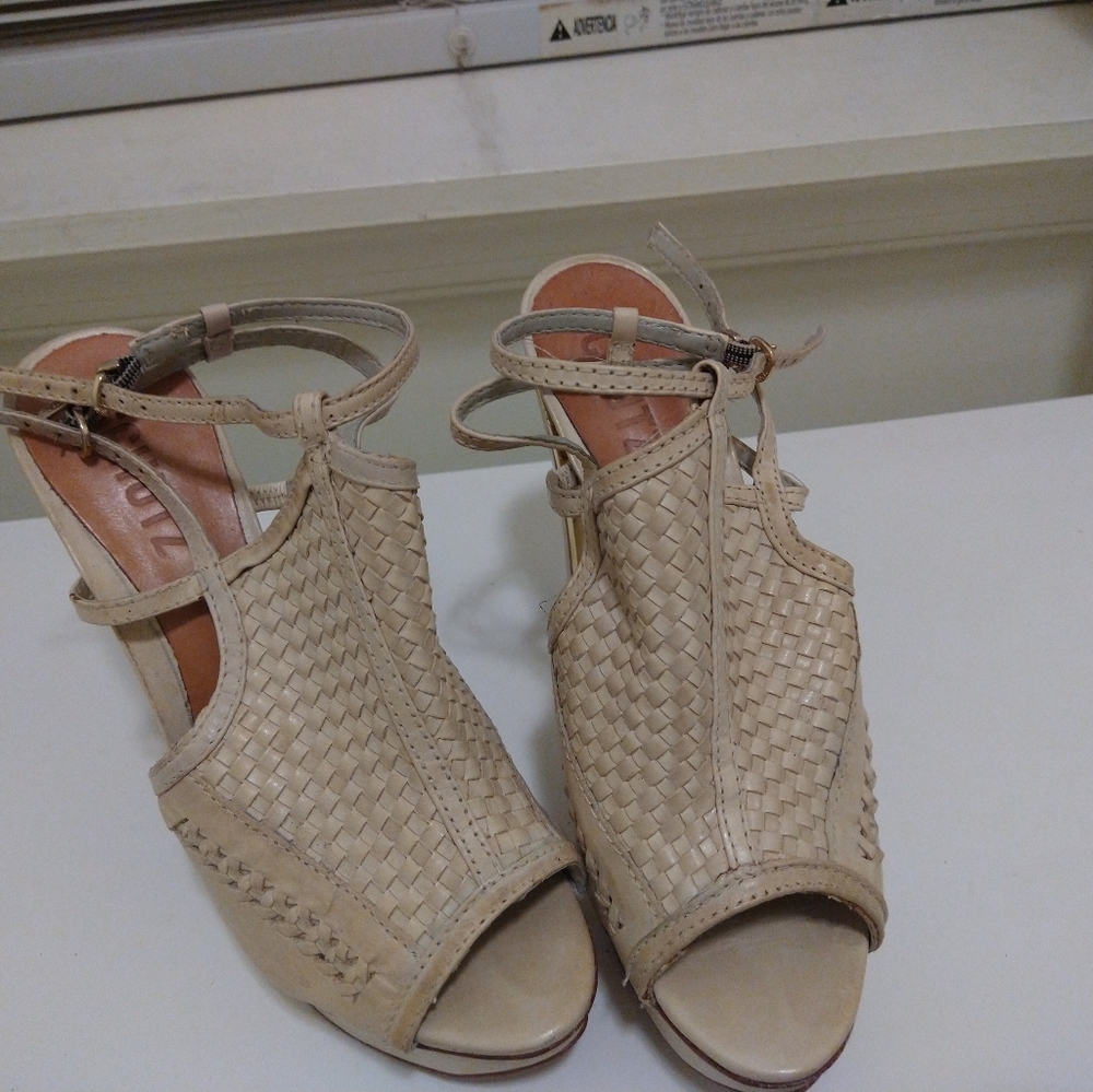 Sandals - Picture 5 of 5